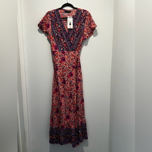 BOHO FLORAL WRAP DRESS - Picture 1 of 5